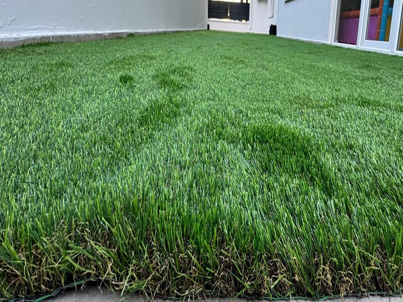 40mm Lüks Suni Çim Halı CIM-40 — PE PP Karışım Yoğun Lif Lateks Taban Bahçe Peyzaj Otel Terası Yapay Çim İstanbul